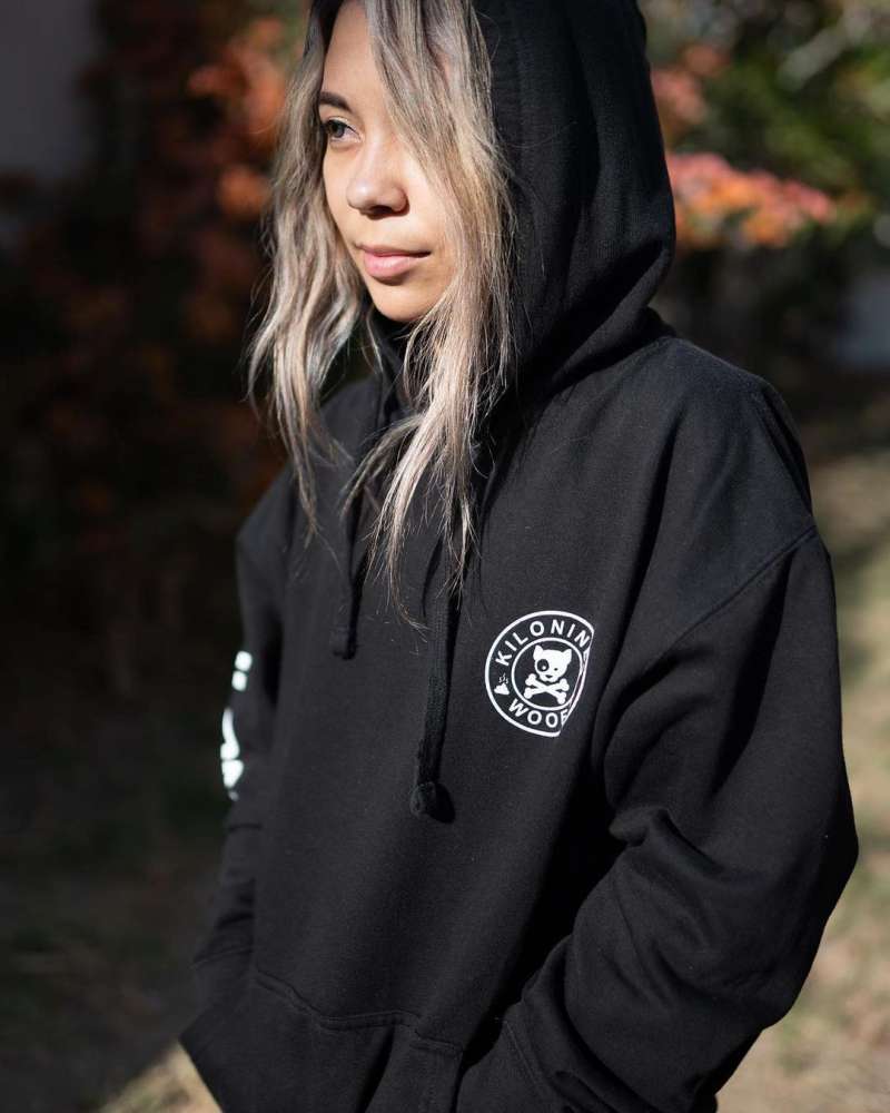 ■Dog and Crossbones Hoodie